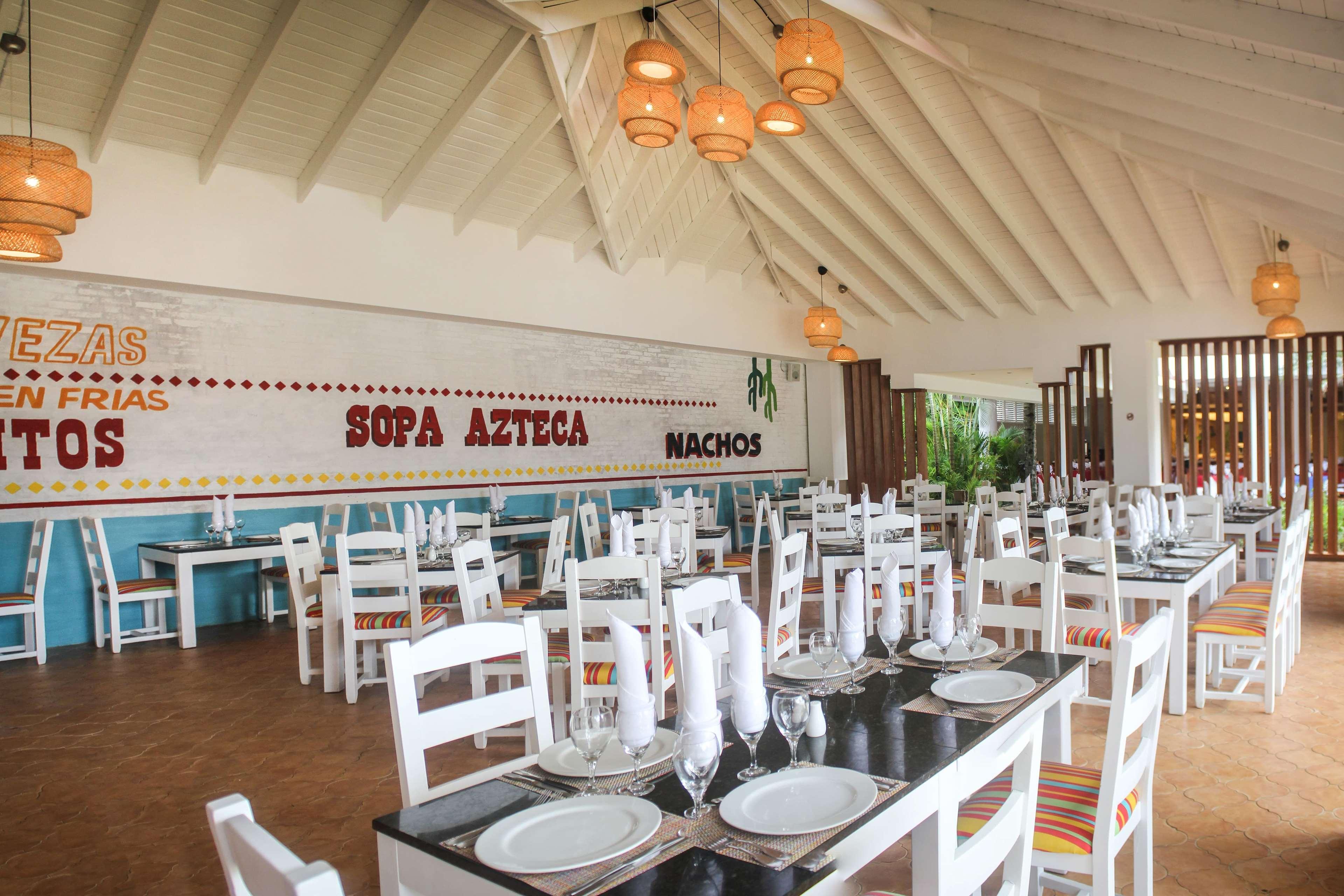 Viva Tangerine By Wyndham, A Trademark All Inclusive Кабарете Екстериор снимка