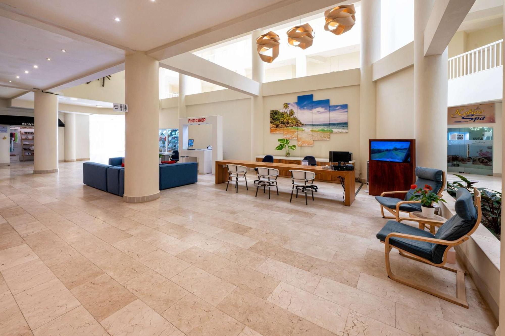 Viva Tangerine By Wyndham, A Trademark All Inclusive Кабарете Екстериор снимка